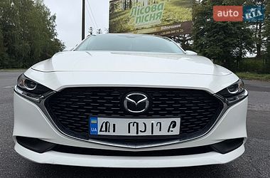 Седан Mazda 3 2021 в Трускавці