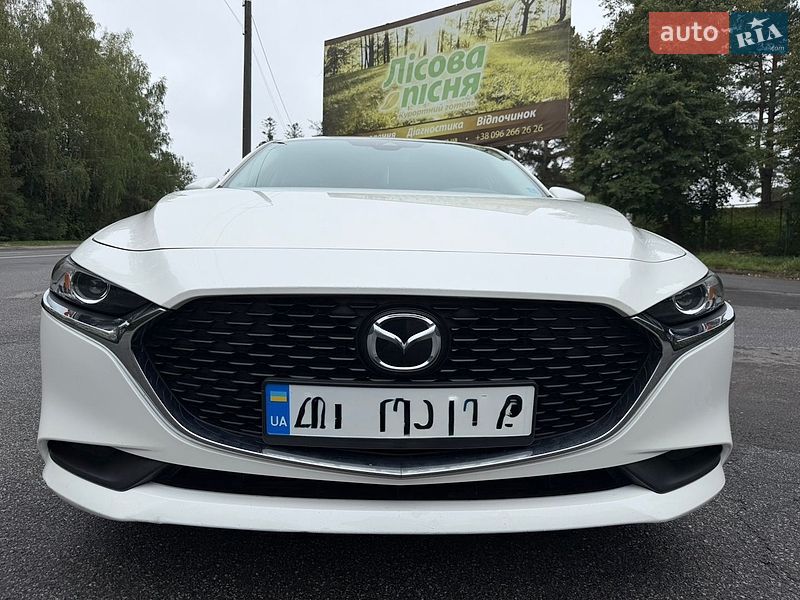 Седан Mazda 3 2021 в Трускавці