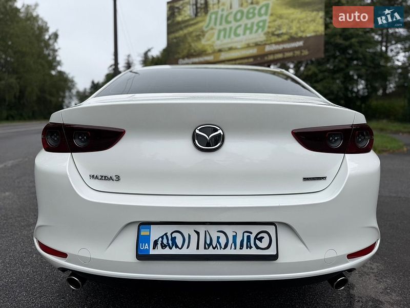 Седан Mazda 3 2021 в Трускавці