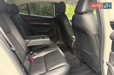 Седан Mazda 3 2021 в Трускавці