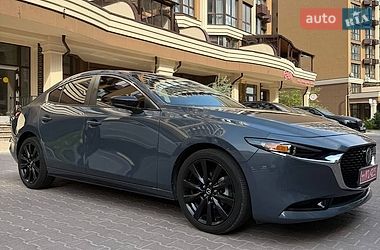 Седан Mazda 3 2023 в Киеве