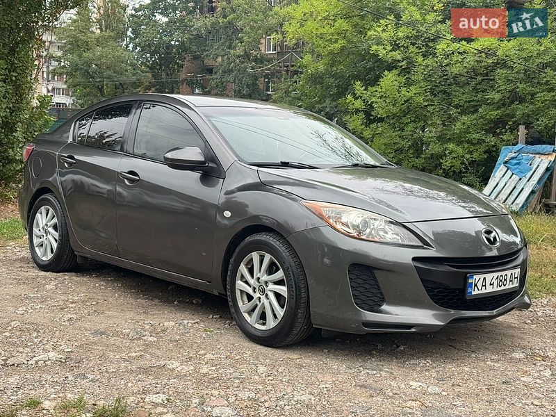 Седан Mazda 3 2012 в Киеве