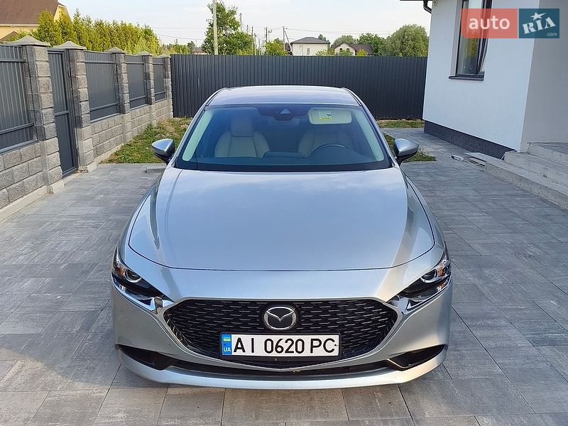 Седан Mazda 3 2019 в Киеве