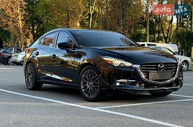 Седан Mazda 3 2018 в Харькове
