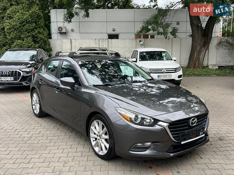 Хэтчбек Mazda 3 2017 в Одессе