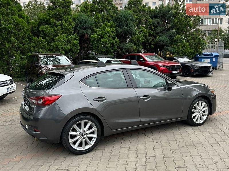 Хэтчбек Mazda 3 2017 в Одессе
