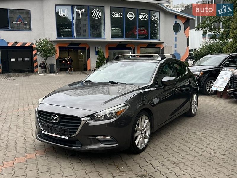 Хэтчбек Mazda 3 2017 в Одессе
