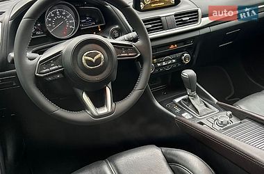 Хэтчбек Mazda 3 2017 в Одессе