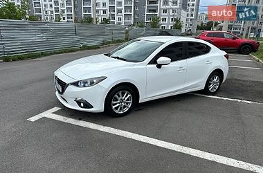 Седан Mazda 3 2015 в Харкові