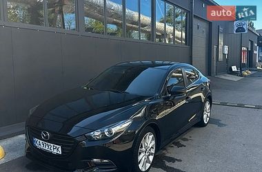 Седан Mazda 3 2017 в Киеве