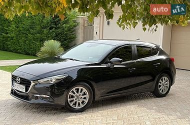Хэтчбек Mazda 3 2017 в Одессе