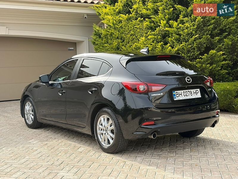 Хетчбек Mazda 3 2017 в Одесі