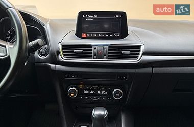 Хетчбек Mazda 3 2017 в Одесі
