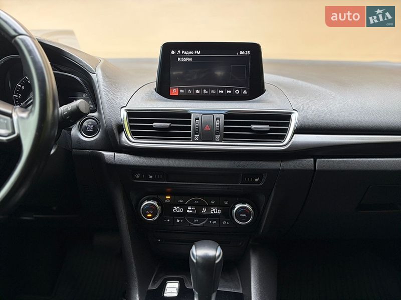 Хетчбек Mazda 3 2017 в Одесі