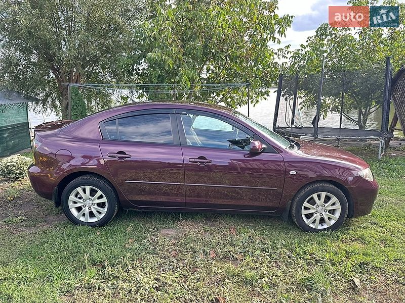 Седан Mazda 3 2007 в Виннице