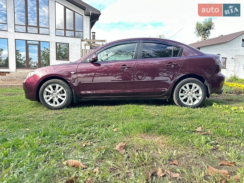 Седан Mazda 3 2007 в Виннице