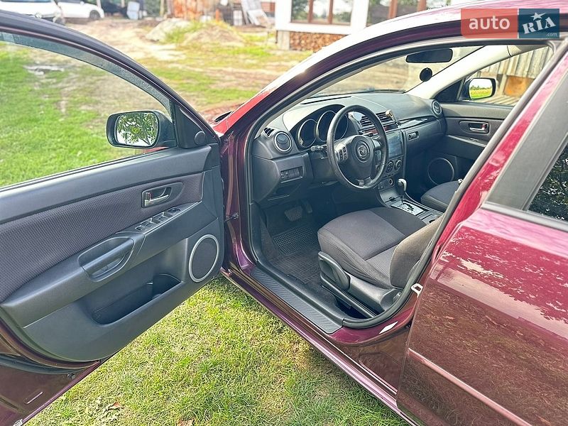 Седан Mazda 3 2007 в Виннице
