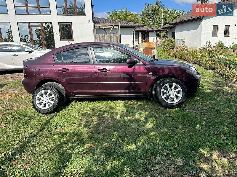 Седан Mazda 3 2007 в Виннице