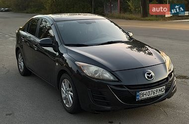 Седан Mazda 3 2012 в Киеве