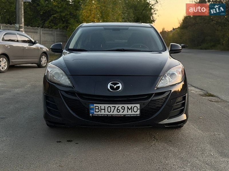 Седан Mazda 3 2012 в Киеве