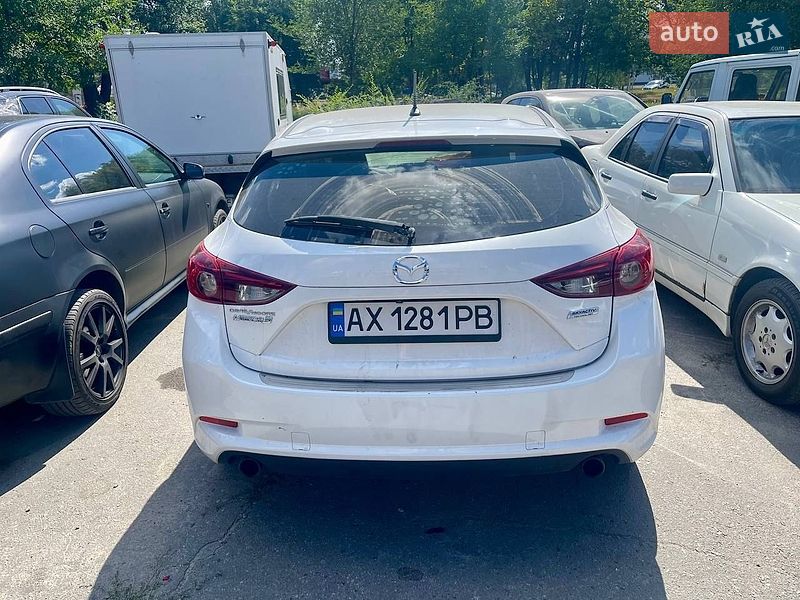 Хэтчбек Mazda 3 2017 в Харькове
