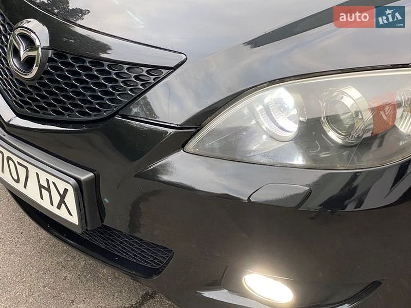 Хэтчбек Mazda 3 2003 в Заре