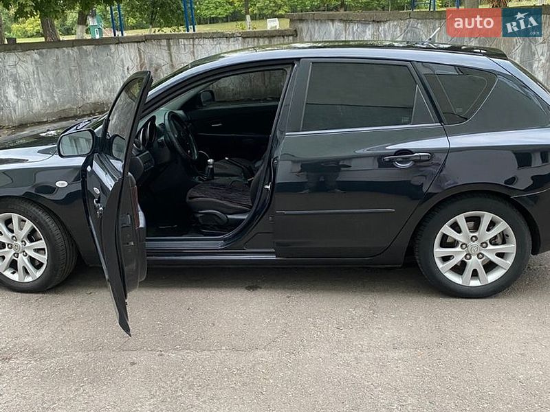 Хэтчбек Mazda 3 2003 в Заре