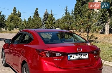 Седан Mazda 3 2017 в Кременчуге