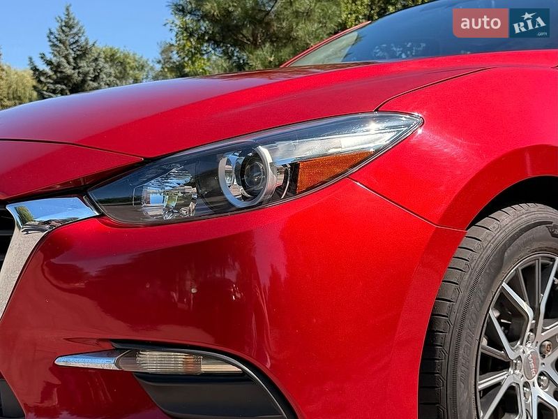 Седан Mazda 3 2017 в Кременчуге