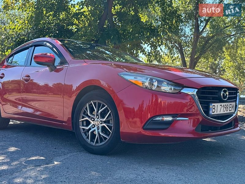 Седан Mazda 3 2017 в Кременчуге