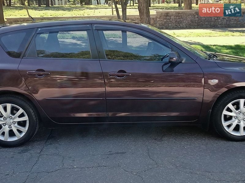 Хетчбек Mazda 3 2006 в Миколаєві