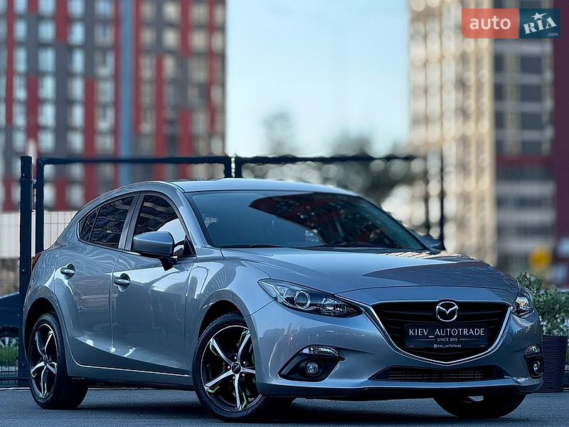 Хэтчбек Mazda 3 2013 в Киеве