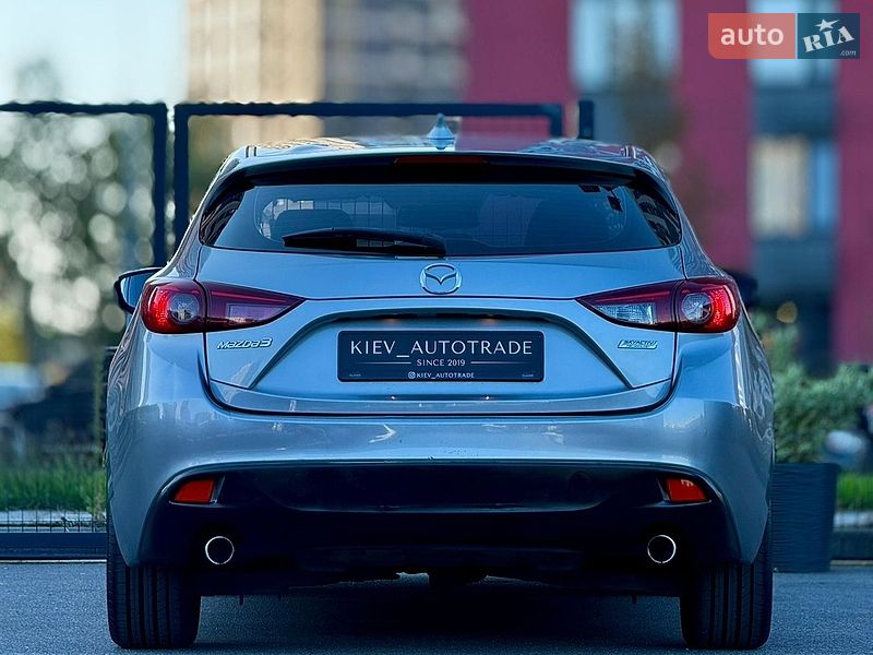 Хэтчбек Mazda 3 2013 в Киеве