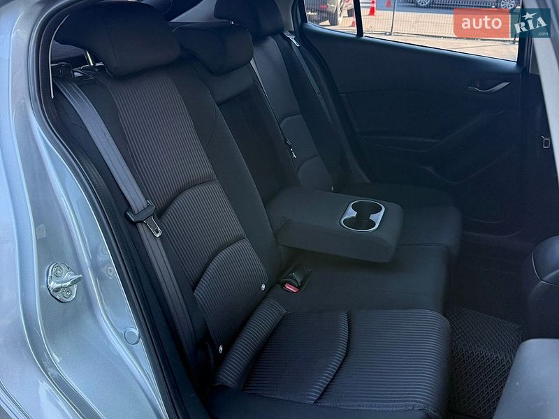 Хэтчбек Mazda 3 2013 в Киеве