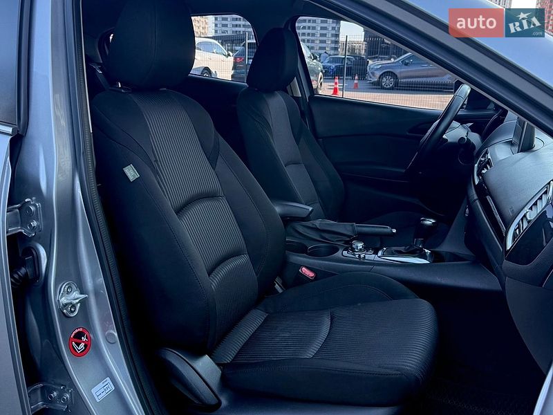 Хэтчбек Mazda 3 2013 в Киеве