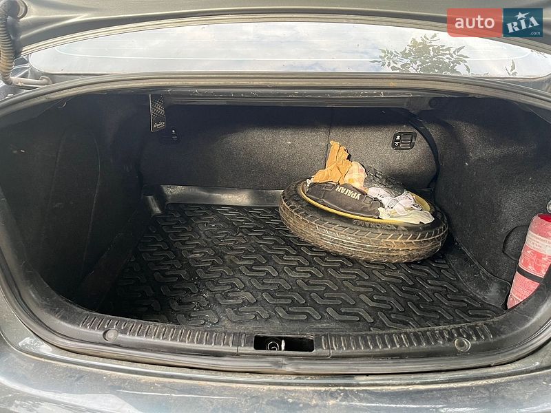 Седан Mazda 3 2008 в Каменском