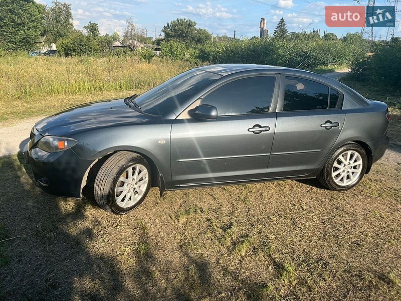 Седан Mazda 3 2008 в Каменском