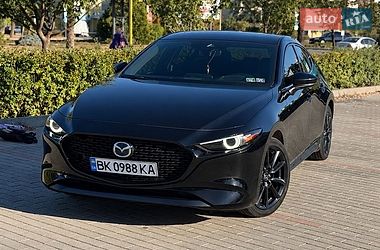 Хэтчбек Mazda 3 2021 в Ужгороде