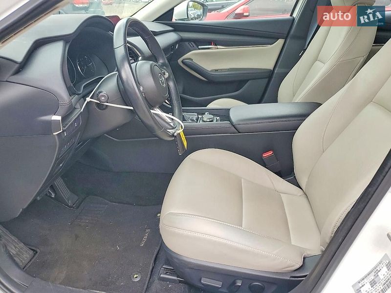 Седан Mazda 3 2023 в Киеве фото 7 Седан Mazda 3 2023 в Киеве