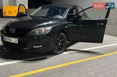Хетчбек Mazda 3 2007 в Сарнах