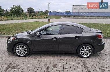 Седан Mazda 3 2011 в Сокале
