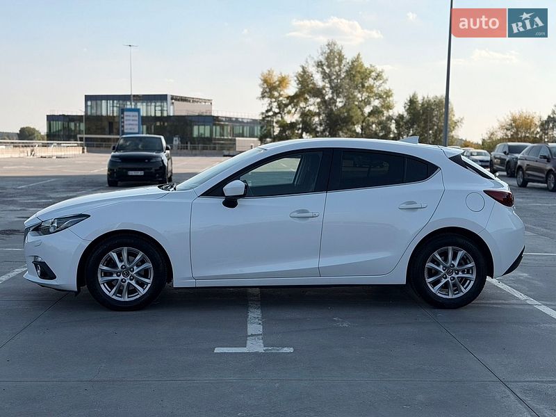 Хетчбек Mazda 3 2016 в Києві