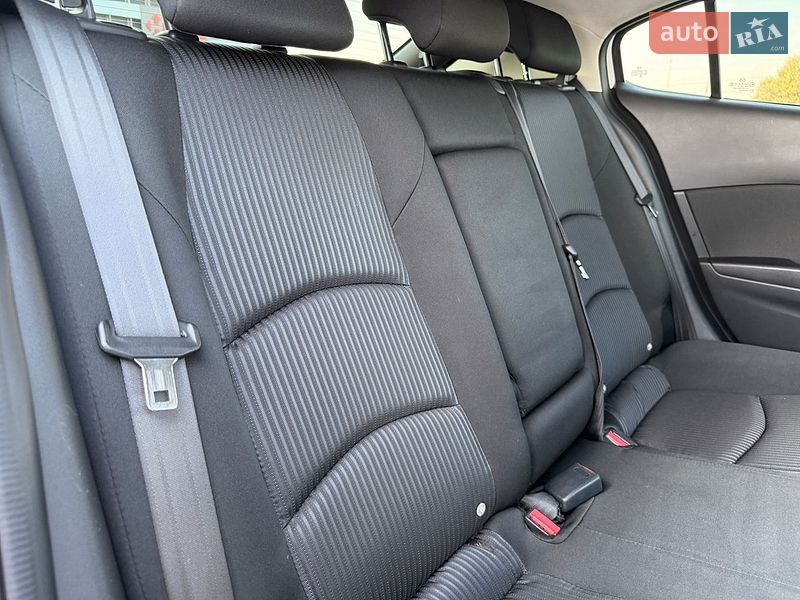 Хетчбек Mazda 3 2016 в Києві