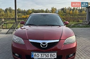 Седан Mazda 3 2008 в Ужгороде