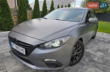 Седан Mazda 3 2016 в Івано-Франківську