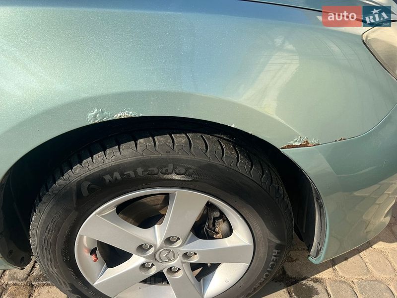 Хетчбек Mazda 3 2004 в Южному