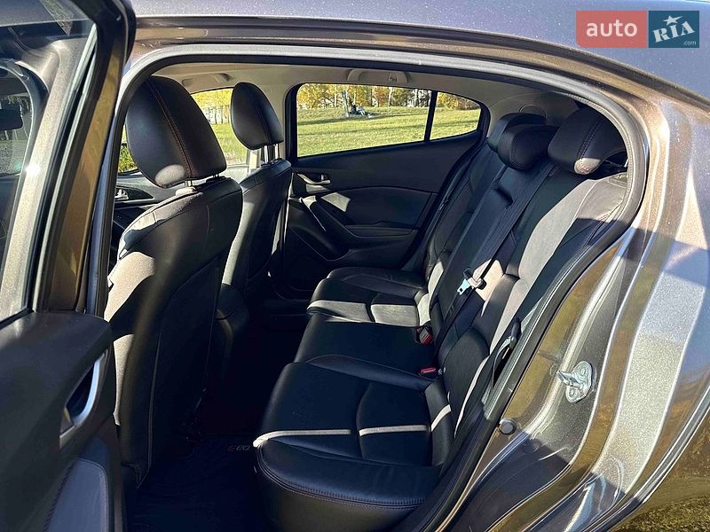 Хетчбек Mazda 3 2014 в Красилові