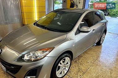 Хэтчбек Mazda 3 2010 в Киеве