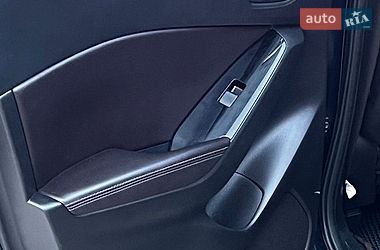 Седан Mazda 3 2018 в Львове фото 13 Седан Mazda 3 2018 в Львове