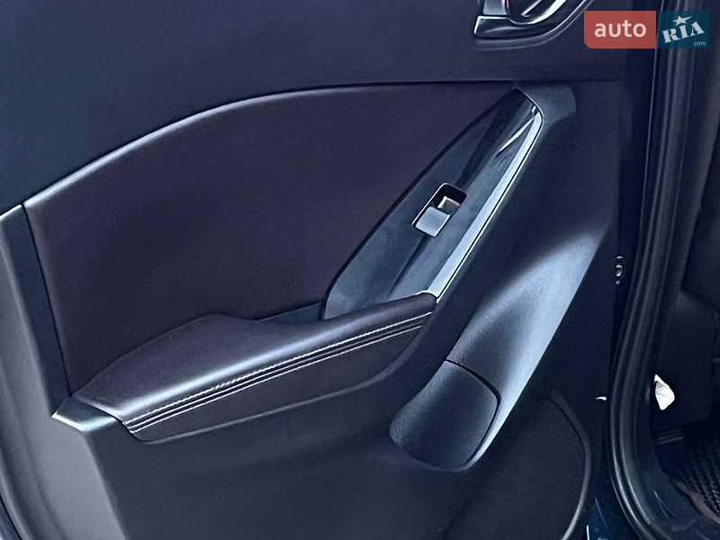 Седан Mazda 3 2018 в Львове фото 13 Седан Mazda 3 2018 в Львове